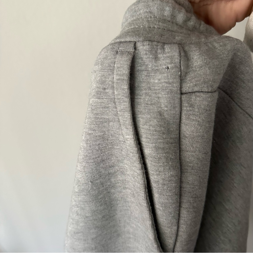 Nike Tech Joggers in Grey Large - Picture 10 of 16